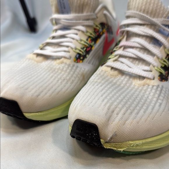 Nike Air Zoom Pegasus39 Womens Size 8.5 Low Top Running Sneaker Pre-owned - Picture 7 of 16